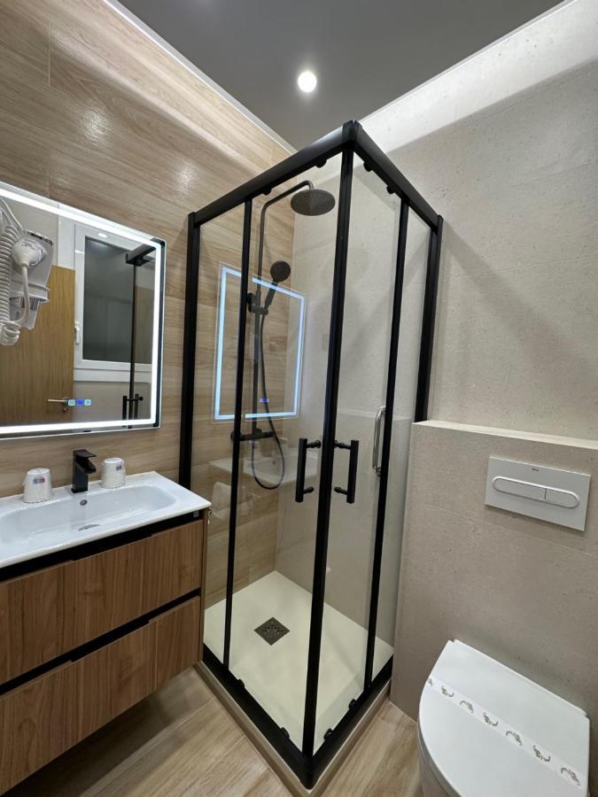 Triple Room Private Bathroom