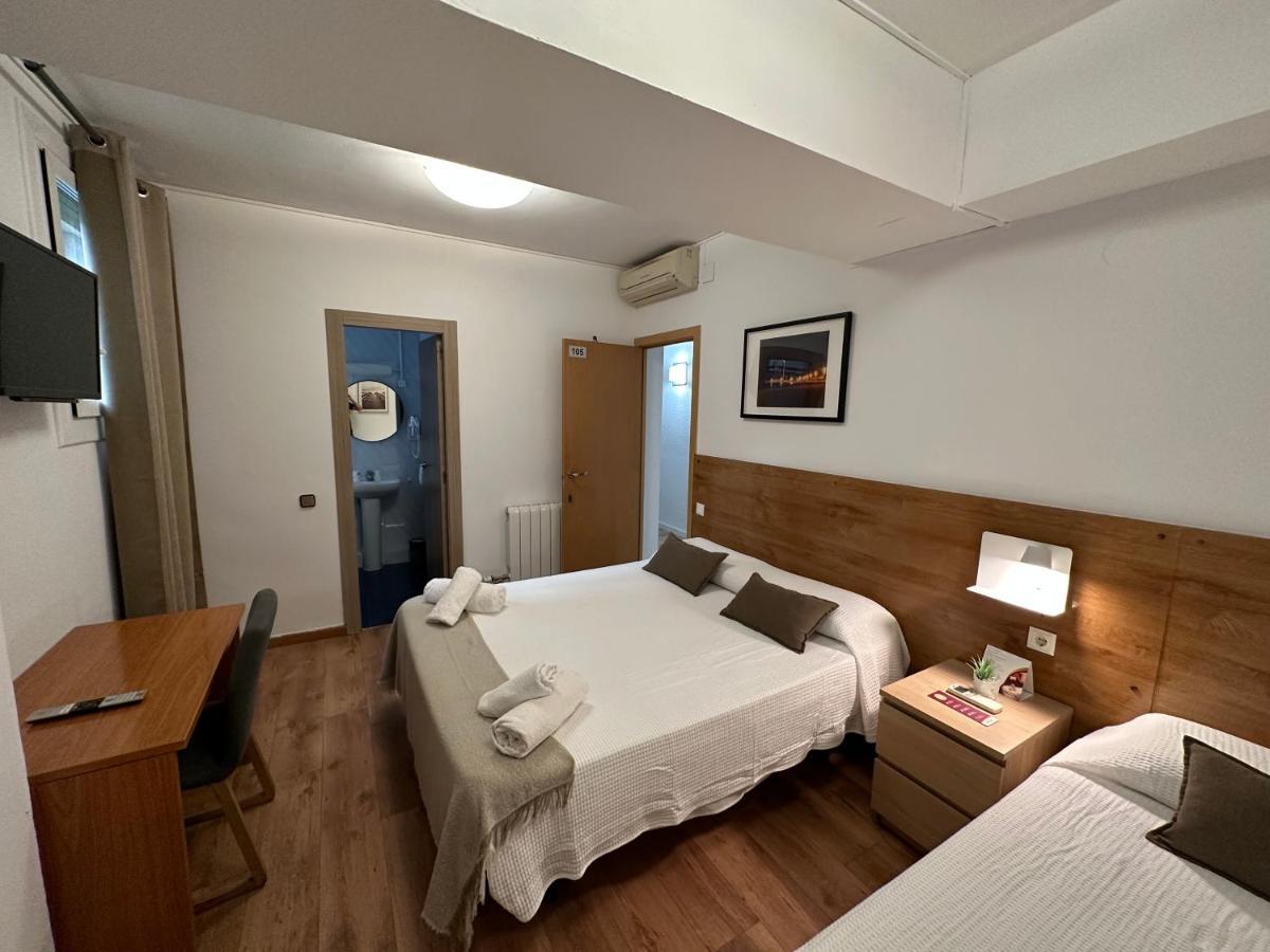 Triple Room Private Bathroom